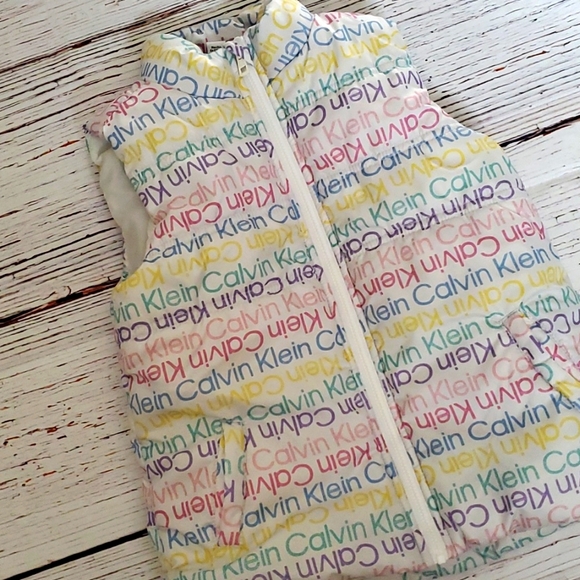 Calvin Klein Other - CUTE CALVIN KLEIN GIRLS VEST 👩